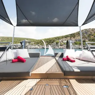 Main deck aft lounging area