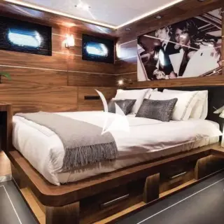 Lower deck starboard double cabin