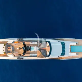 DB9 - Image 12