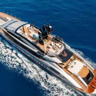 DB9 - Image 4