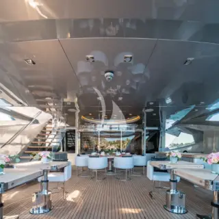 DB9 - Image 7