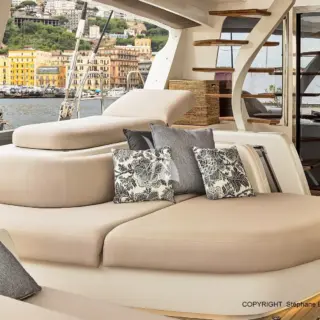 KAJIKIA cockpit sofa