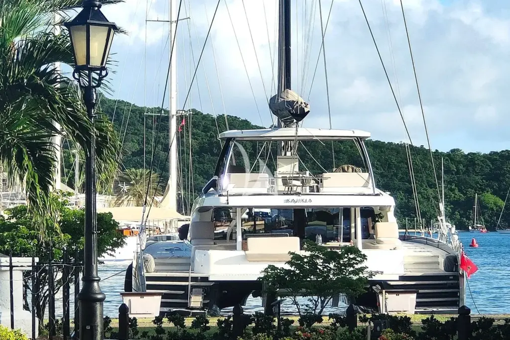 KAJIKIA at Antigua show