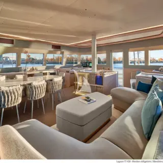 Lagoon 77 sistership - saloon