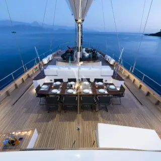 Alfresco dining