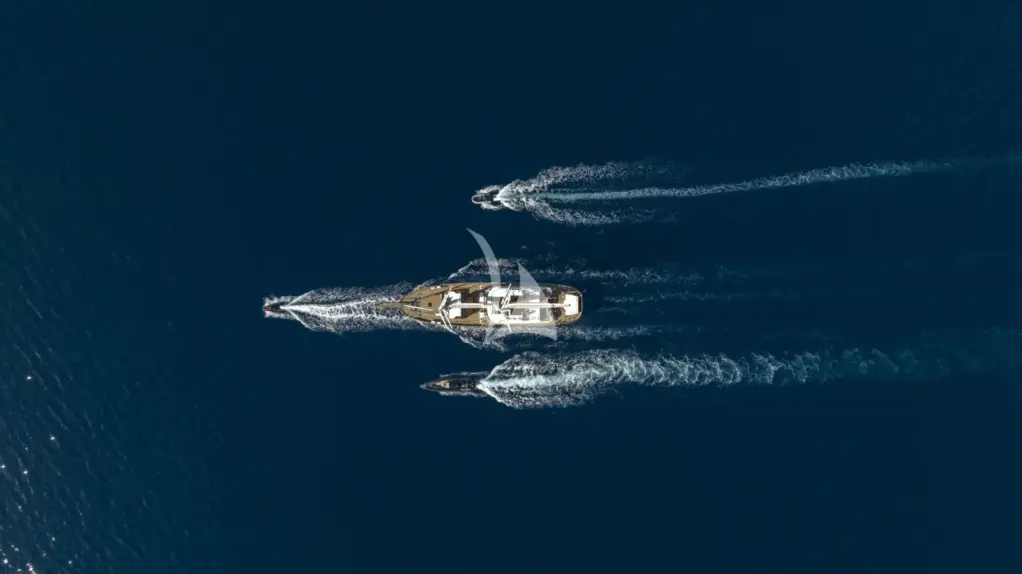 ATLANTIKA - Cruising with tenders