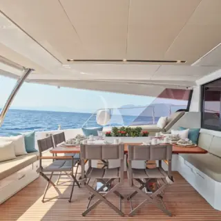 Aft cockpit dining area