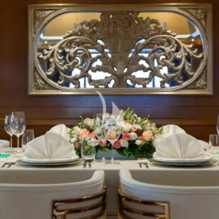 Main salon dining area