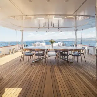 Main deck aft, Alfresco dining