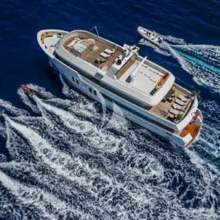 Apna running with tender and jet skis
