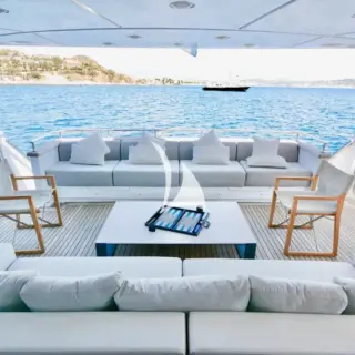 Sitting area - Deck 1