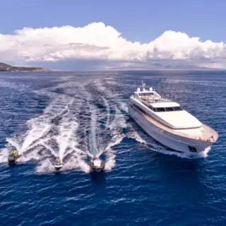 Jet ski