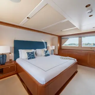SYNTHESIS 66 - master Stateroom