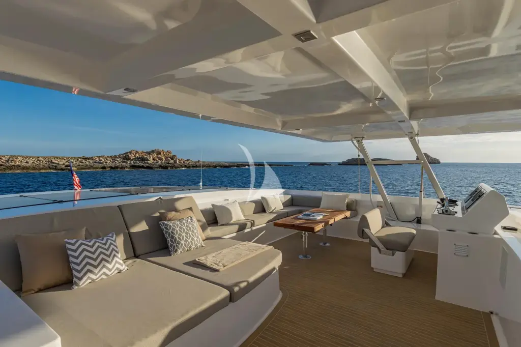 SILENT DREAM - Flybridge