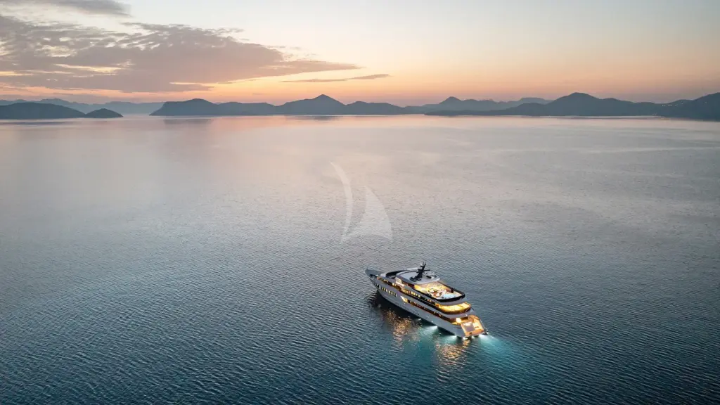 BLACK SWAN - at anchor