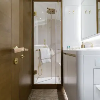 FANCY - Guest cabin 1