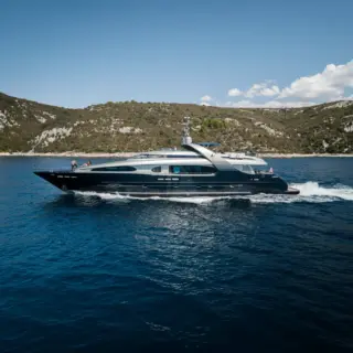 ONE BLUE - Image 2