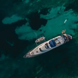 ONE BLUE - Image 7