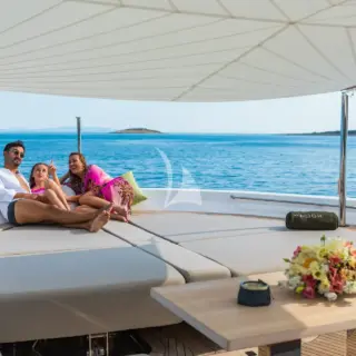 Bow Sun Pad with Sun Shade