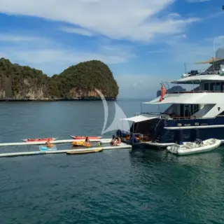 Aft view and net lap pool