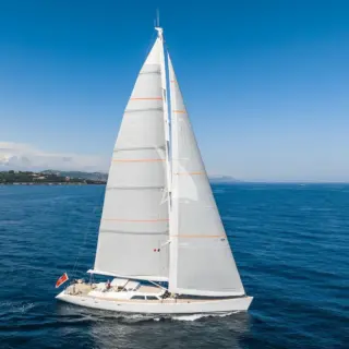 Profile at sail