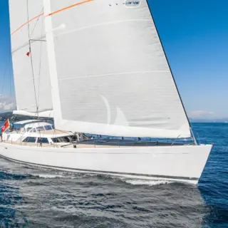 Sailing underway