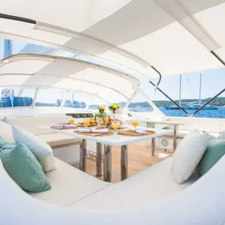 Flybridge