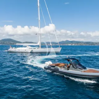 Chase tender underway