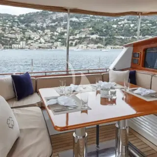 IRELANDA - Dining on Deck