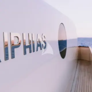 XIPHIAS - Upper side deck area
