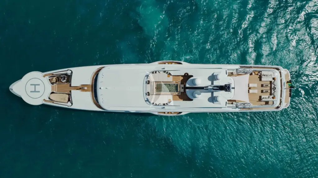 QUANTUM OF SOLACE - Aerial view