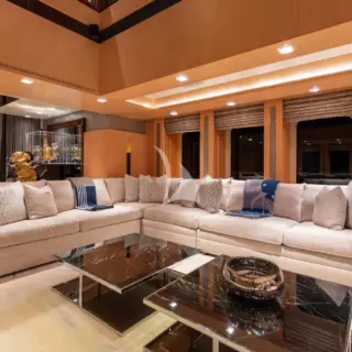 QUANTUM OF SOLACE - Main Deck | Main Salon