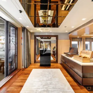 QUANTUM OF SOLACE - Main Deck | Main Salon