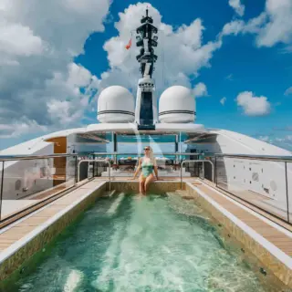 Sundeck | Pool