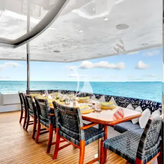 Al Fresco Dining