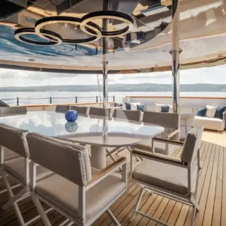 Main Deck Aft Dining