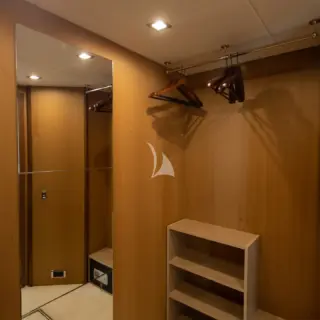 Master Cabin Walk in Closet