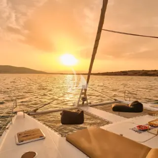 HIGH FIVE - Fore Deck - Sunset view