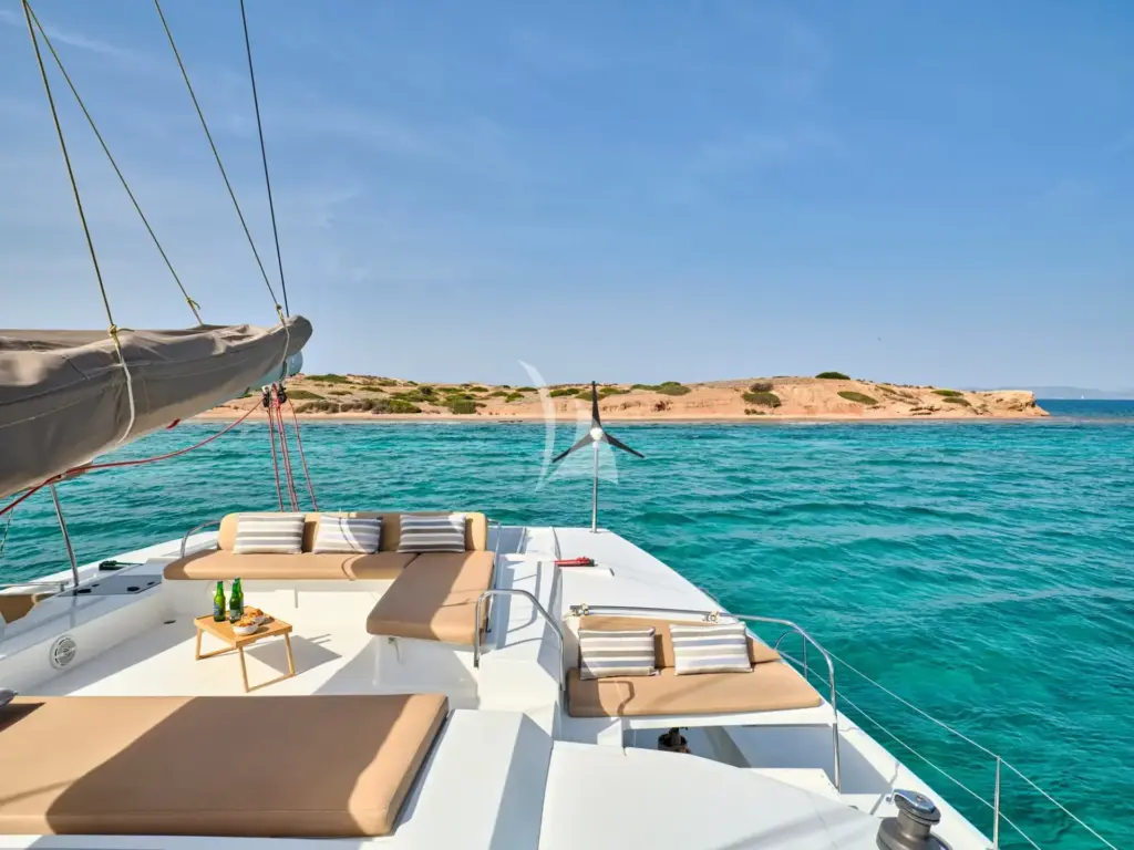 HIGH FIVE - Upper sitting Area