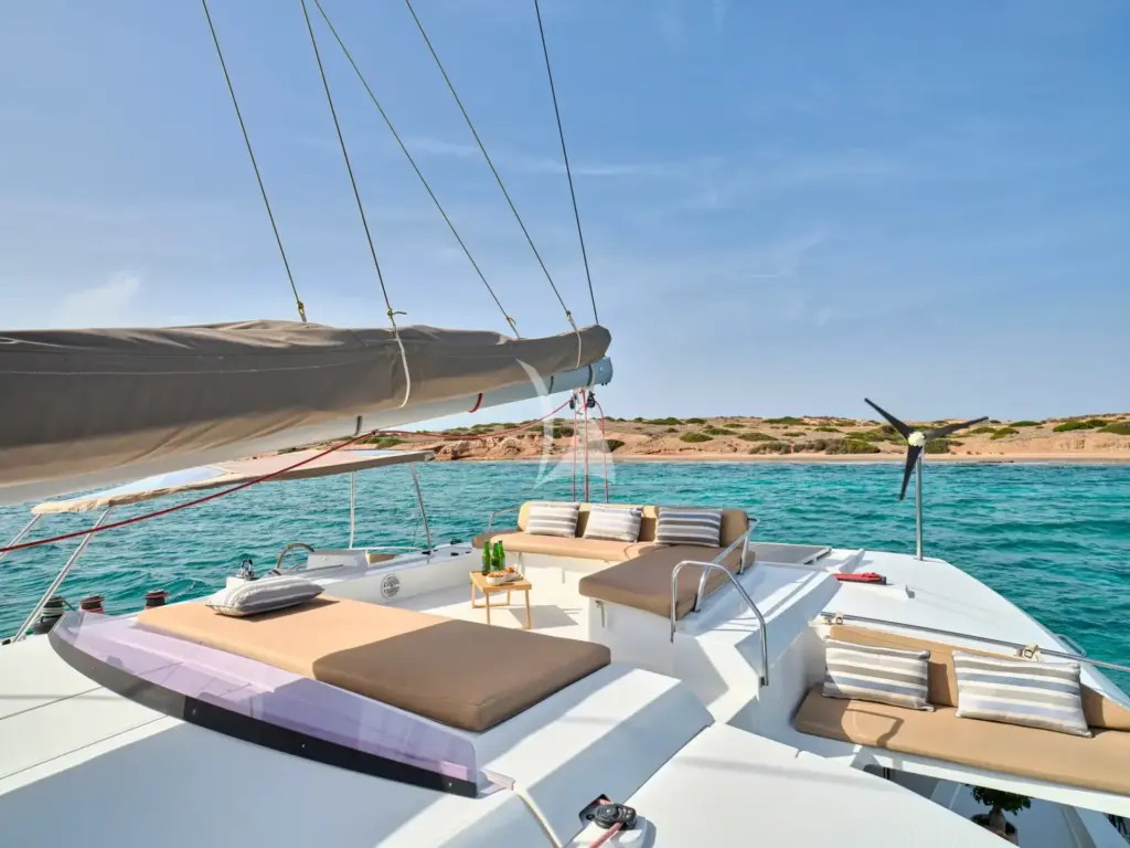 HIGH FIVE - Upper sitting Area