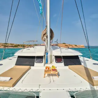 Fore Deck - Sunbathing Area