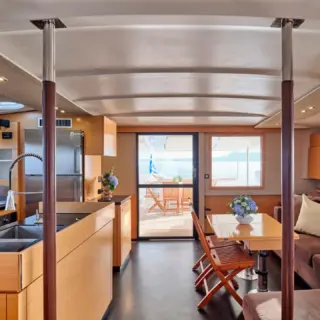 HIGH FIVE - Galley & Sitting Area