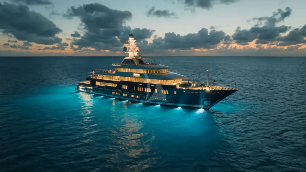 HUNTRESS - Underwater lights