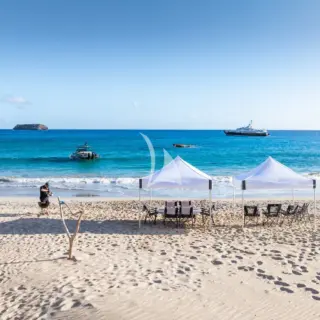 Impeccable crew - Beach set up