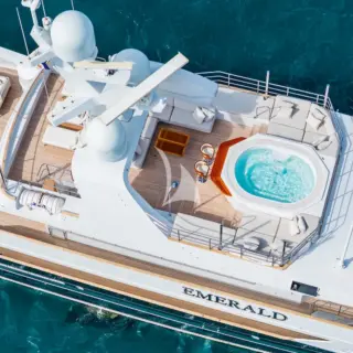 Sundeck Jacuzzi