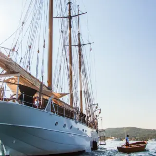 TRINAKRIA - Exterior, Aft