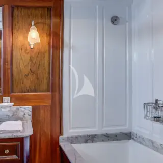 TRINAKRIA - Double Stateroom Ensuite