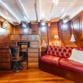 TRINAKRIA - Double Stateroom
