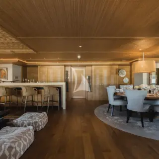 Bridge deck lounge