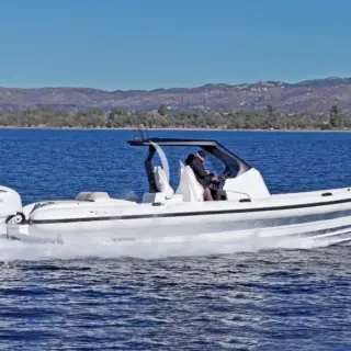 SEAHORSE - Complimentary chase boat